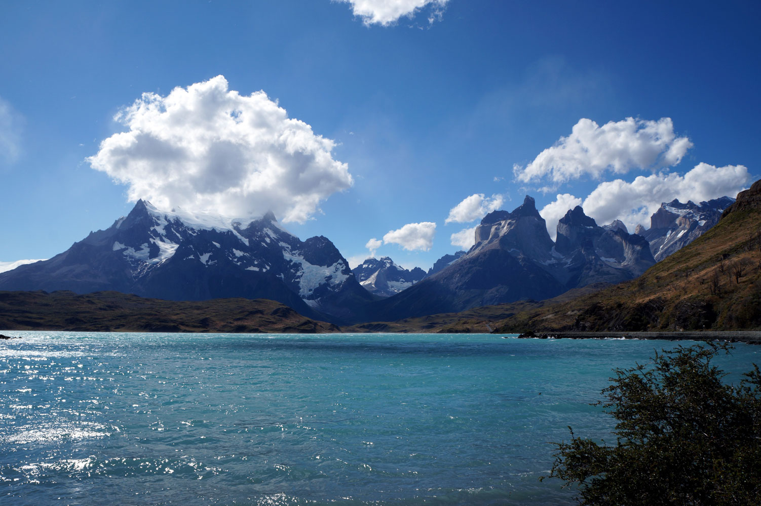 Parque Nacional Torres del Paine - Torres del Paine - Lago Pehoe Parque Nacional Torres del Paine - Torres del Paine - Lago Pehoe