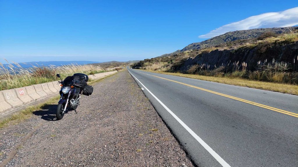 Yamaha Fazer ruta Altas Cumbres rumbo a San Luis