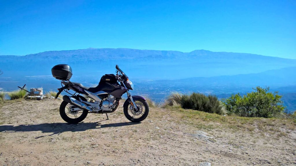 Yamaha Fazer YS250 en Cuesta del Portezuelo - Catamarca